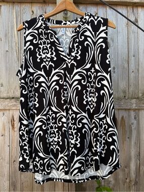 Black & White Scroll-Print Sleeveless V-Neck Tank Top Jersey Travel Casual Comfy